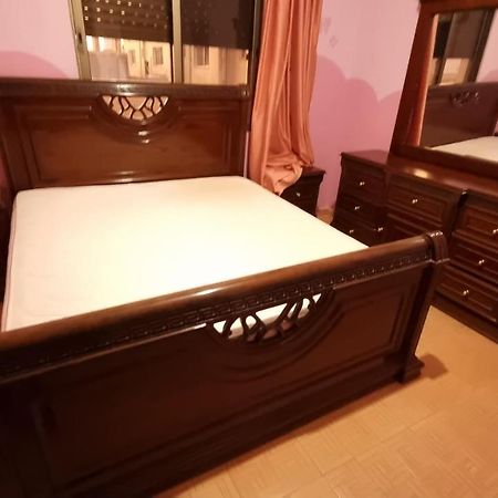 Sbatin Hotel Мадаба Екстериор снимка